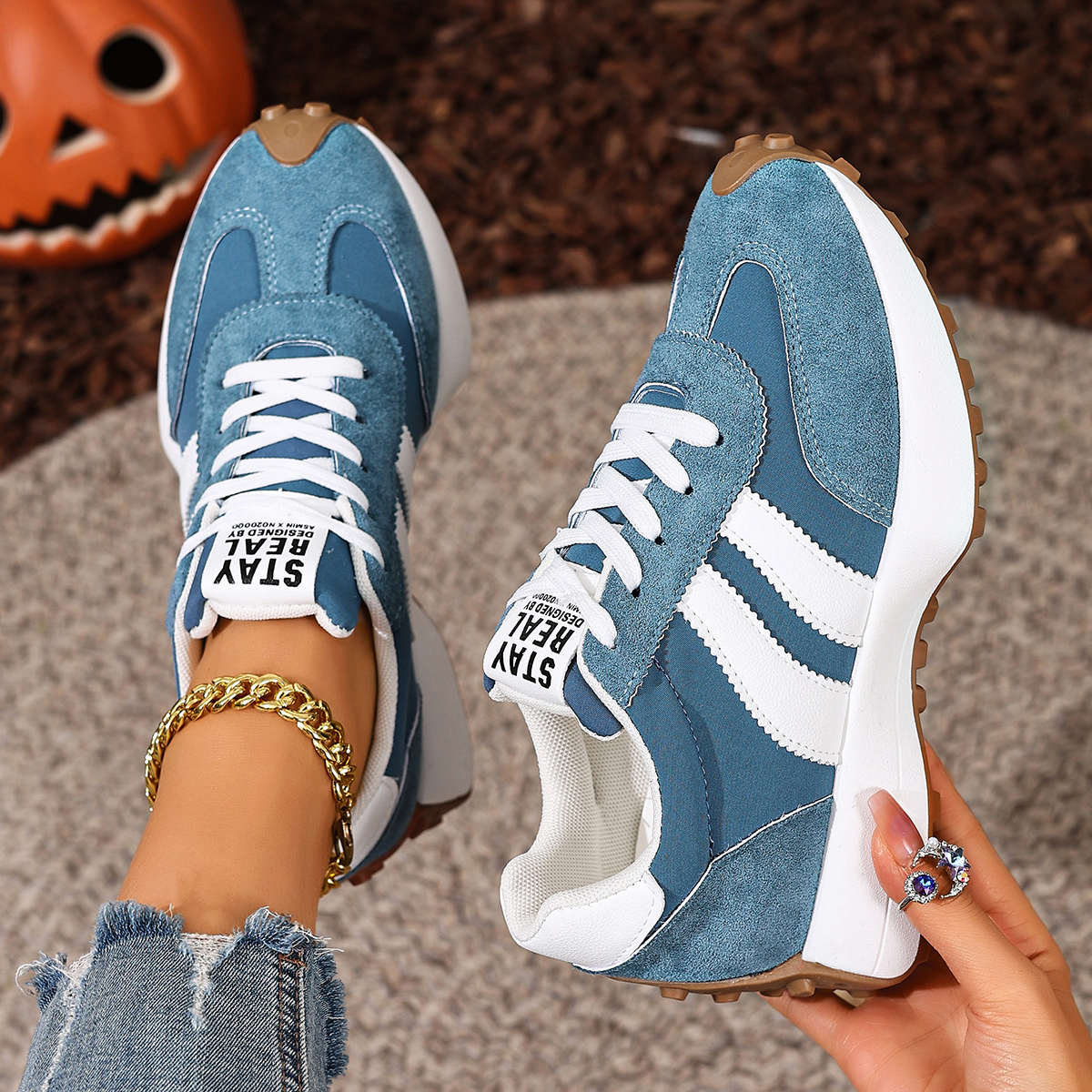 Women'S Fashion Trends Autumn 2025 - Trend Women Sneakers 2025 New Casual