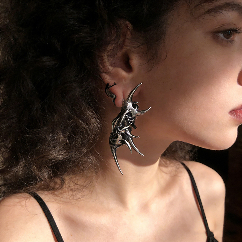 Edgy Demon Horn Skull Earrings - Women'S Fashion Edgy ulasan dan harga