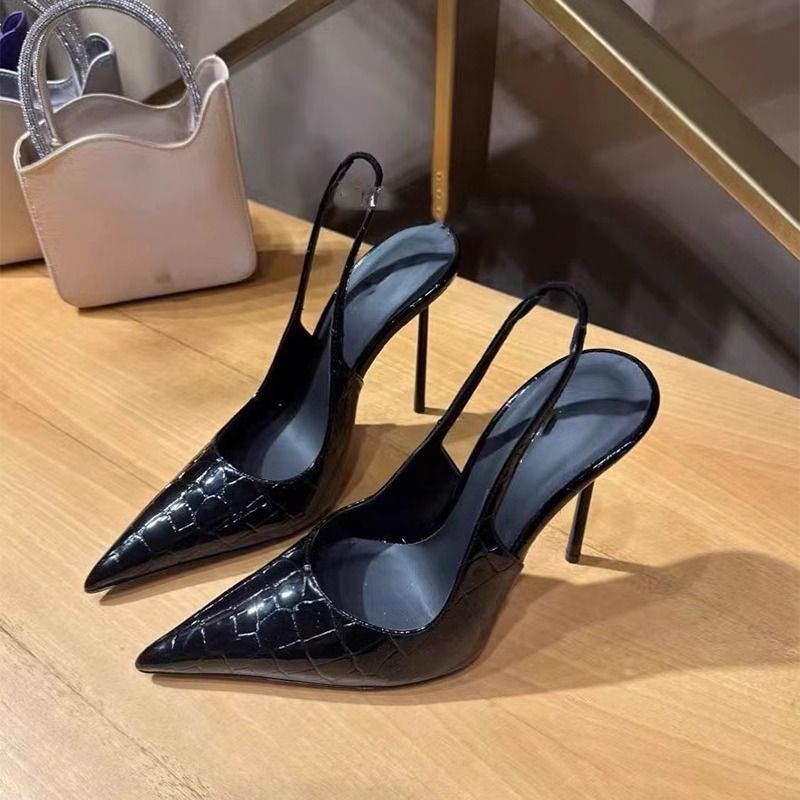 New Simple Pointed Back Hollow - Women Fashion Simple ulasan dan harga